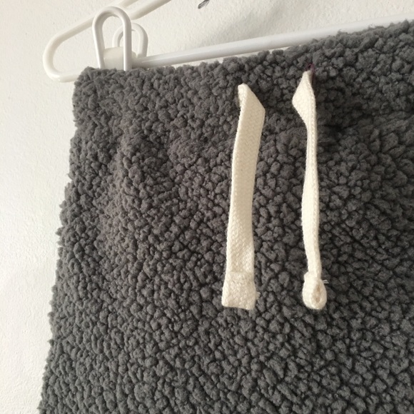 Toddler Sherpa Pants Sz 12 -18 Months - Picture 3 of 5